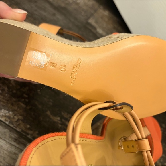 Coach Women's Vibrant Orange and Tan Sandals NWOT - Picture 6 of 6